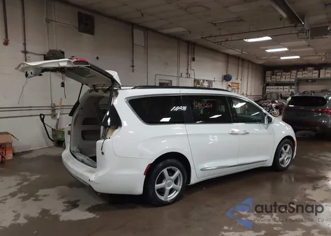 2017 Chrysler Pacifica Touring-L from USA, damaged, VIN 2C4RC1BG4HR501246